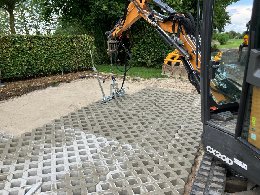 Grasbeton tegels leggen